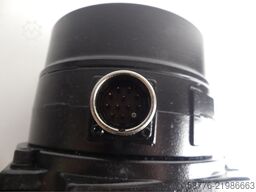 Indramat MAC090B-0-JD-2-C / 110-A-1 Drehstromservomotor SN: 42433