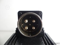 Indramat MAC093B-1-GS-4-C / 110-A-2 / WI539LV / S001 Drehstromservomotor SN: 8088V