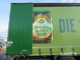 Schmitz Cargobull Curtainsider Standard Getränke