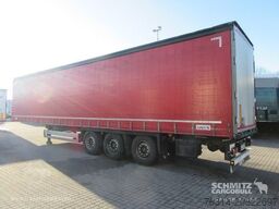 Schmitz Cargobull Curtainsider Coil Getränke