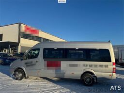 Mercedes-Benz Sprinter 515 minibus – 17 seats