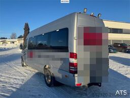 Mercedes-Benz Sprinter 515 minibus – 17 seats