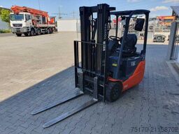 Toyota 8FBET15 / Triplex: 4.30m / nur 1.842h! / SS