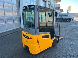 Jungheinrich EFG 215 / Triplex: 4.25m! / SS / nur 995h! Waage