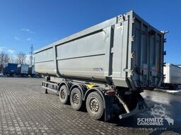 Schmitz Cargobull Tipper Steel half pipe body 555m³