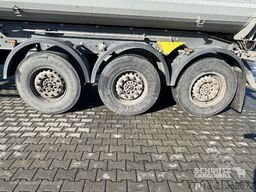 Schmitz Cargobull Tipper Steel half pipe body 555m³