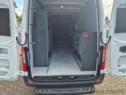 MERCEDES-BENZ Sprinter Kasten 314 CDI*Regale *
