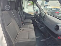 MERCEDES-BENZ Sprinter Kasten 314 CDI*Regale *