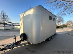  Steinsberger 3-Pferdeanhänger