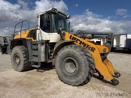 LIEBHERR L580 Radlader