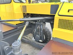 Combilift C5000SR DIESEL TRIPLEX 6100 FORK POSIT