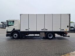 Scania P250 4x2 - Box with sidedoors - Zepro loadlift ...