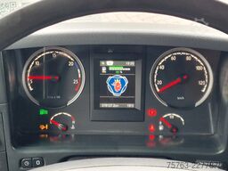 Scania P250 4x2 - Box with sidedoors - Zepro loadlift ...