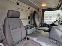 Scania P250 4x2 - Box with sidedoors - Zepro loadlift ...