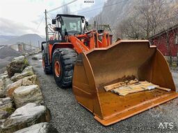 Hitachi zw370-6 wheel loader w/ scale, printer & bucket