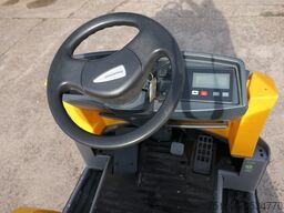 jungheinrich EZS 570 Schlepper Batterie 20/2017