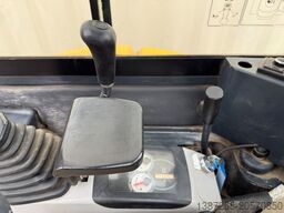 KOMATSU PC26MR-3 / 2020 BJ / 2 x Löffel