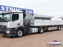 Mercedes-Benz Actros 2133 L Trekker + Hiab Kraan met City Tra...
