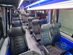 MERCEDES-BENZ 519  Allrad 4 x 4 Vorlauffahrzeug  neue ADA