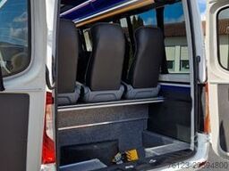 MERCEDES-BENZ 519  Allrad 4 x 4 Vorlauffahrzeug  neue ADA