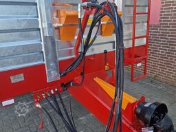 AGM Meststrooier 8 ton - Nieuw