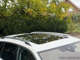 SKODA Superb 2.0 TDI SCR DSG Active Combi Panoramadach