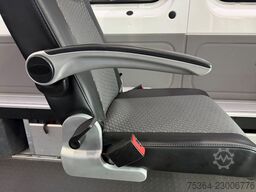 VW Crafter 2.0 Tdi Maxi 9 Sitze Rollstuhllift Klima
