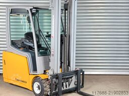 Jungheinrich EFG 220 - Service Neu - Batterie 82% Garantie