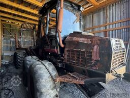 Valmet 840 Load carrier. repair object.