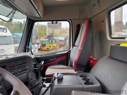 VOLVO FMX-500 8x4 Abrollkipper