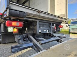 VOLVO FM330 6x2 FRIGOBLOCK Multizone Lift/Lenk