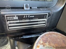 CASE-INTERNATIONAL IH International 845 XL Plus 4WD Tractor 1996