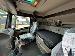 MAN TGX 26.440 6x2 mit Schwerlast-Ladebordwand Rampe