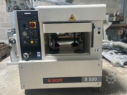 SCM S 520
