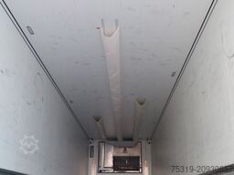 SCHMITZ CARGOBULL SKO24 ThermoKing SLXi 300