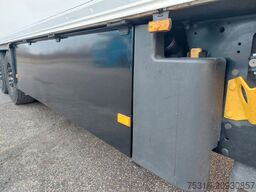 SCHMITZ CARGOBULL SKO24 ThermoKing SLXi 300