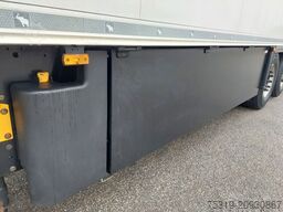 SCHMITZ CARGOBULL SKO 24 Thermo King SLXi 300