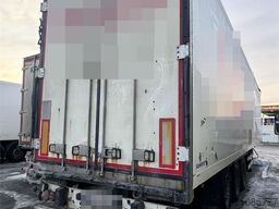 Schmitz Cargobull box semi-trailer with Carrier unit