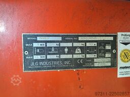 JLG M600JP