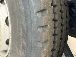 SCANIA 124-420 8X4 RIBALTABILE + GRU EFFER 210