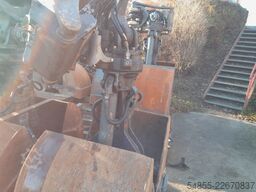 LIEBHERR GM10B
