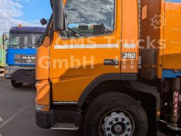 VOLVO FM12-380 / 8X4 / 28m Hiab Kran / WINCH