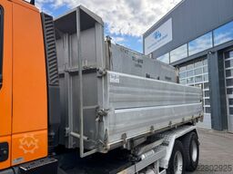 IVECO Trakker 410 6x4 Moser