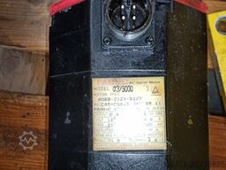 Fanuc Servo Motoren + Steuerungen