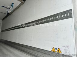 SCHMITZ CARGOBULL AKO18/L 7.35FP60 COOL CarrierVector Kühlanhänger