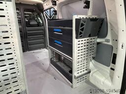 VOLKSWAGEN CADDY MAXI REGALS. TEMP. 4MOTION DACHTRÄ. KLIMA