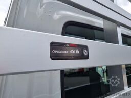 Iveco DAILY 35-180 PLATEAU 4.40m