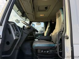 VOLVO FM 370 Kühlkoffer 7,80 m LBW 2 T*THERMOKING