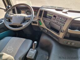 Volvo FM 330 6x2*4 - Box with lifting roof - Loadlift...