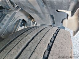 MERCEDES-BENZ Actros 4 18 4x2 - actros 1853 LS flat cab. .2,5 Euro V